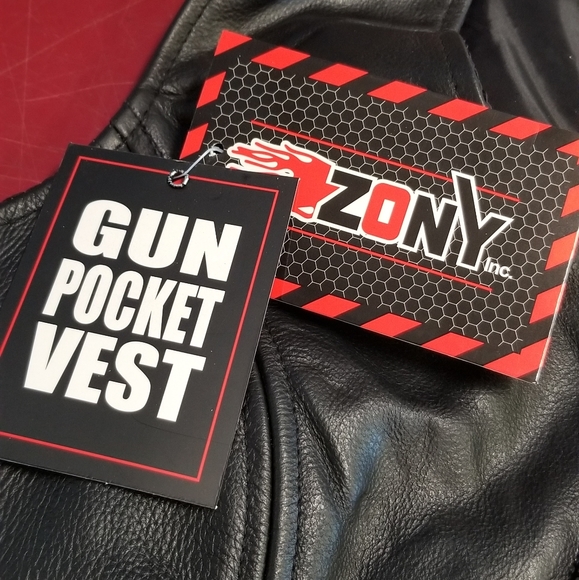 Women's leather vest with concealed weapon pockets - Picture 5 of 9